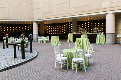 Tables in Kimpton Marlowe Hotel’s Courtyard